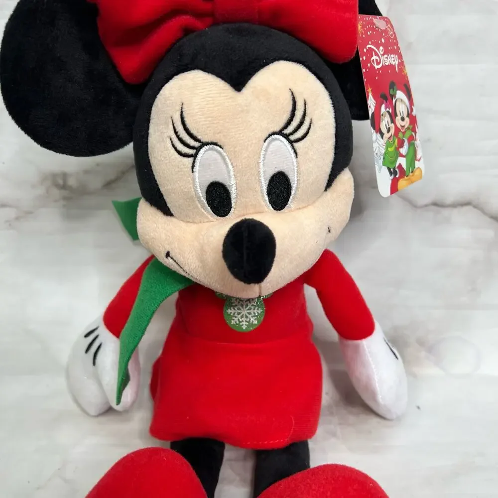 Disney CHRISTMAS HOLIDAY WINTER MINNIE MOUSE Plush Stuffed Animal Toy NEW